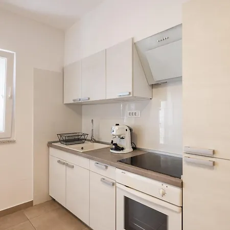 Apartament Skara