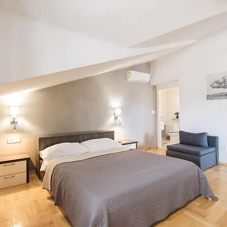 Apartman Skara