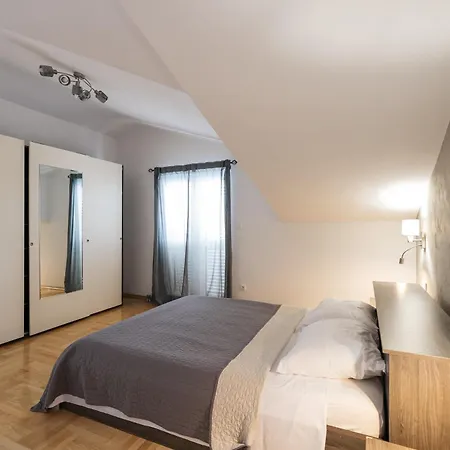 Skara * Bibinje